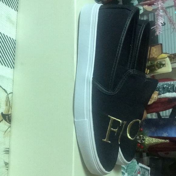 YRU FU** Sneakers - Picture 3 of 6